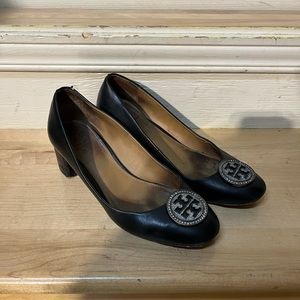 USED TORY BURCH SHOES SIZE 7